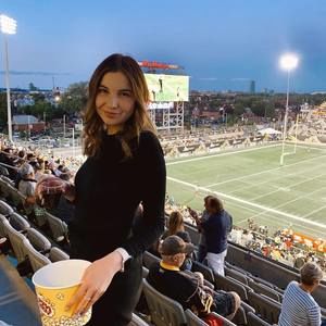 Meet your Posher, Janelle